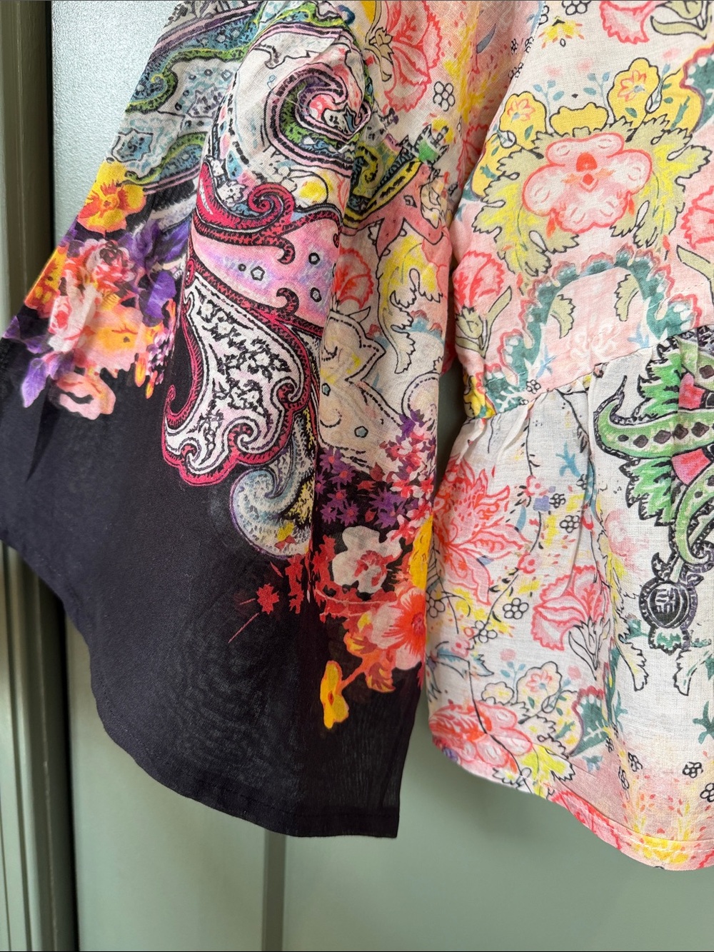 NATURAL LIFE Floral V-Neck Crop Top in Pink, Yellow, Green, Purple, Black - Picture 5 of 8